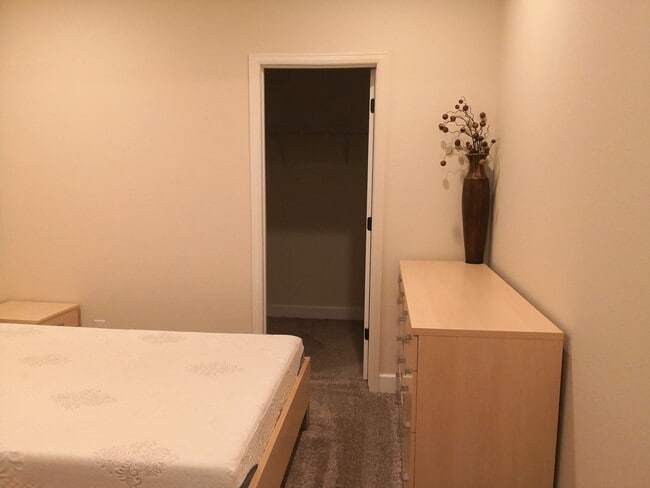 Foto del edificio - 12989 Ventana St