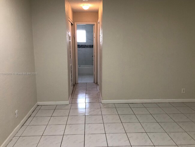 Foto del edificio - 2150 Madison St