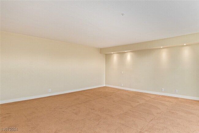 Foto del edificio - 3111 Bel Air Dr