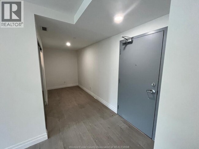 Photo du bâtiment - 3320 Stella Crescent