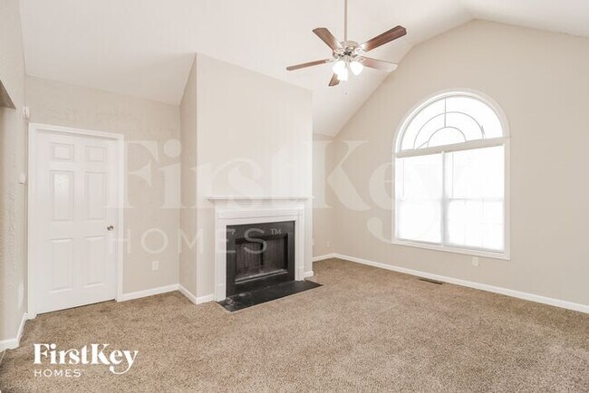 Building Photo - 5714 Newnan Cir