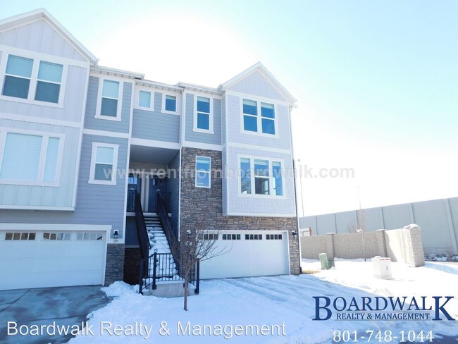 Building Photo - 3 br, 3 bath House - 13433 S Minuteman Dr #24