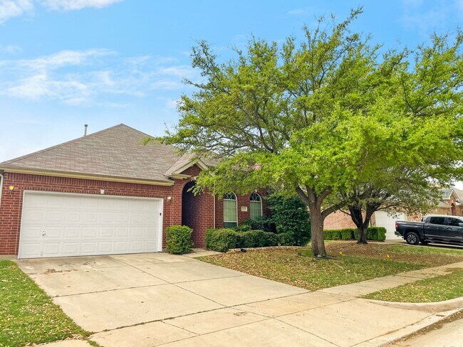 Building Photo - Spacious Home with Split-Bedroom Design Near Texas Motor Speedway!