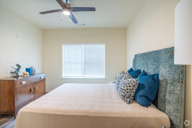 2BR, 2BA – 1,026SF - Bedroom - Beacon Place Northport