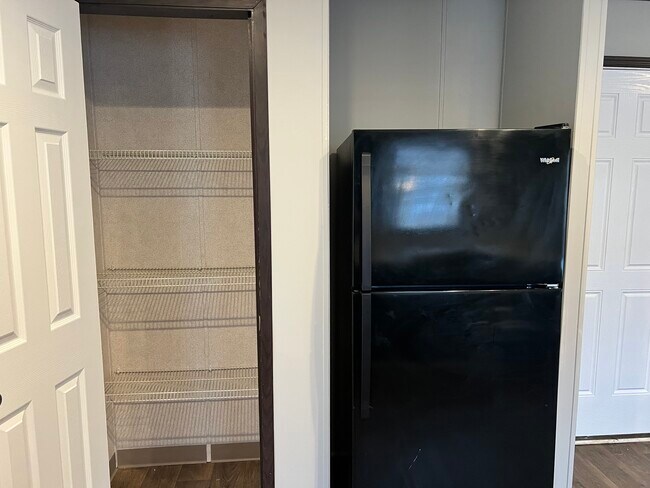 Foto del edificio - 3519 Loveside Terrace