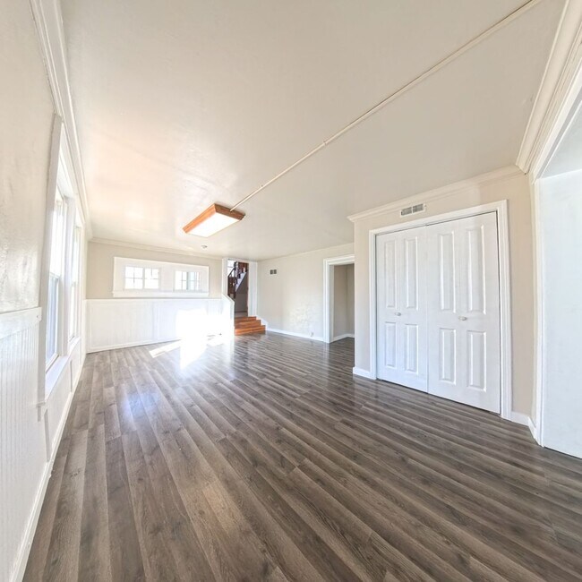 Foto del edificio - Charming 3 Bedroom 1.5 Bath in Clive