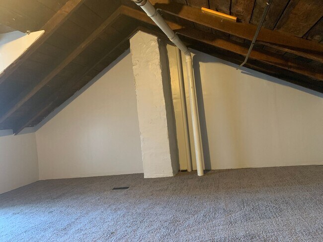 Foto del edificio - Available Now! Cozy 1-2 bedroom house with...