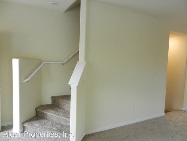 Building Photo - 3 br, 2.5 bath House - 4239 Amber Marie Lane