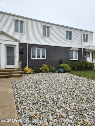 Building Photo - 7 Vine Ct