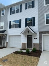 Building Photo - 810 Lantern Ct