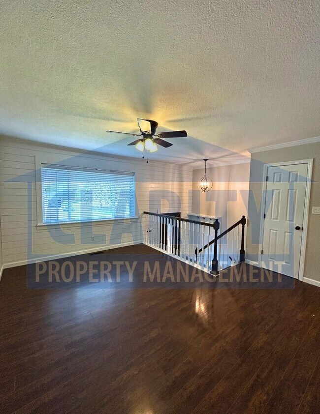 Foto del edificio - Gorgeous four bedroom home!!