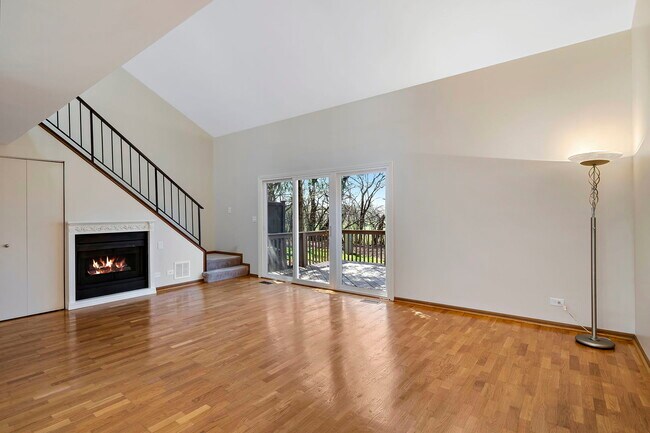 Building Photo - 1512 Apple Grove Ln