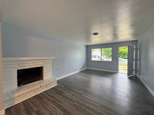 Foto del edificio - 7440 Tierra Way