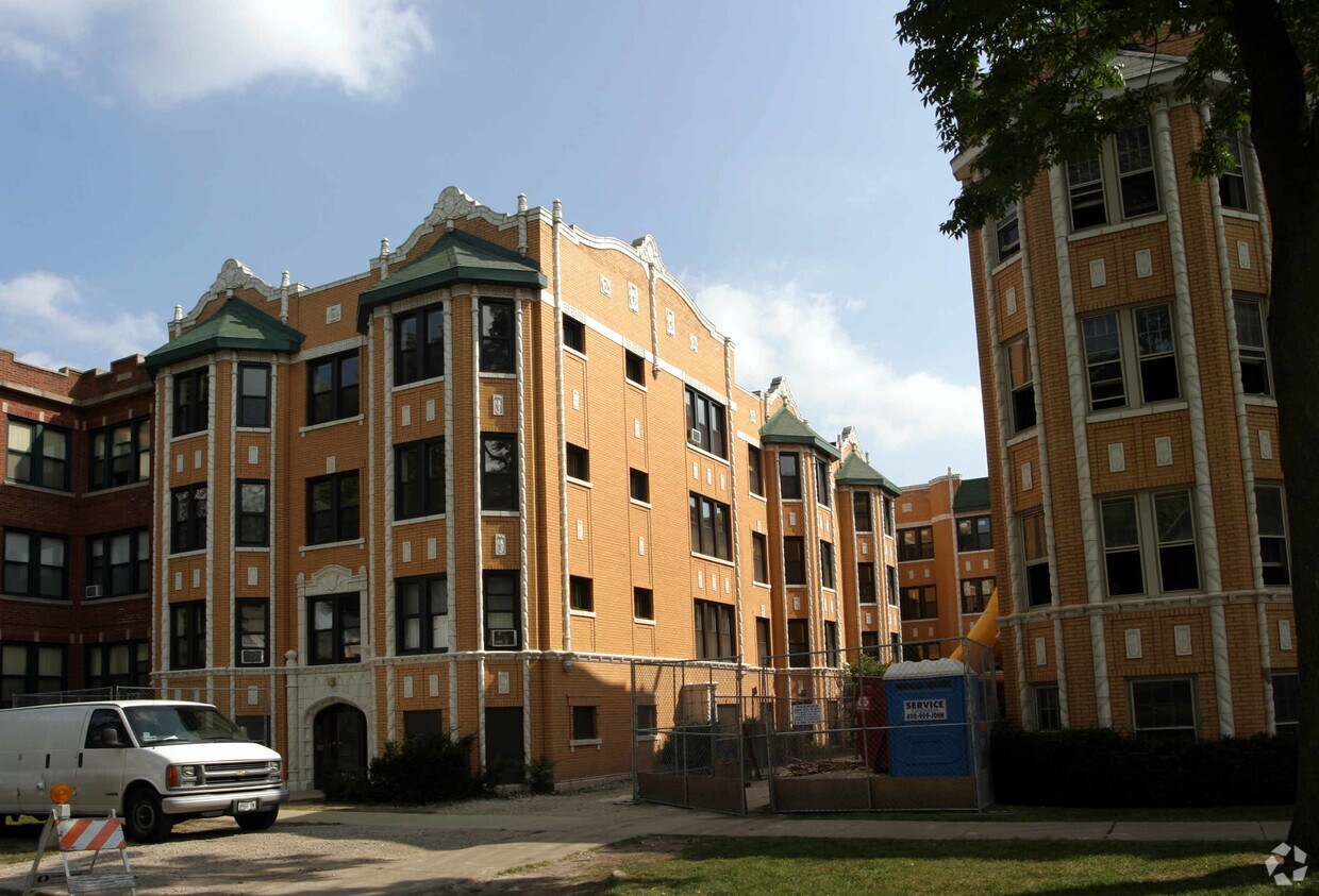 Foto principal - Pine Race II Apartments