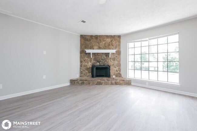 Foto del edificio - 8236 Greenmar Way, Riverdale, GA 30274