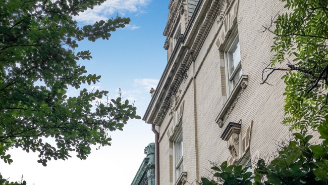 Foto del edificio - 2201 Massachusetts Ave NW