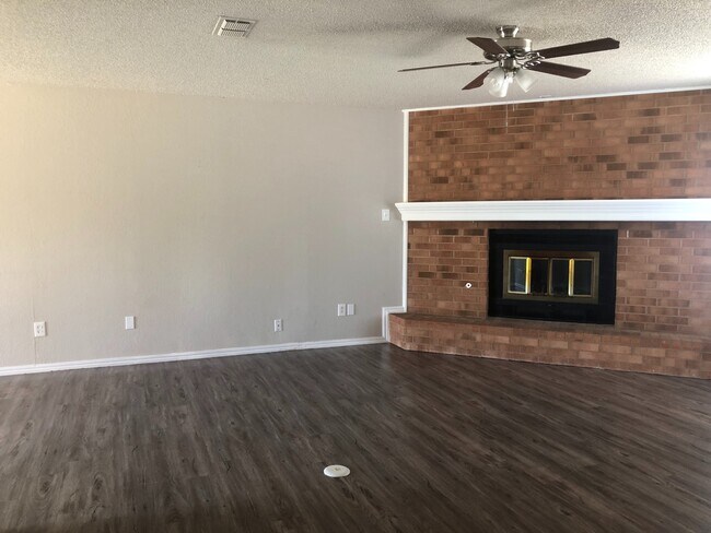 Foto del edificio - Large 2 bedroom
