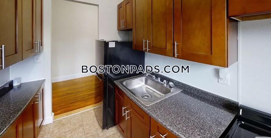 Primary Photo - 1185 Boylston St.