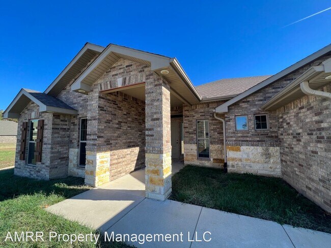 Building Photo - 4 br, 3 bath House - 501 Anita Drive