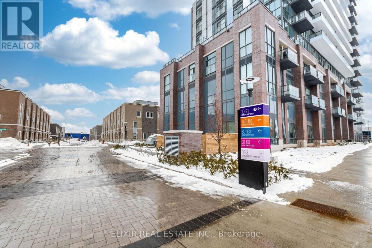 Primary Photo - 60 Honeycrisp Cres