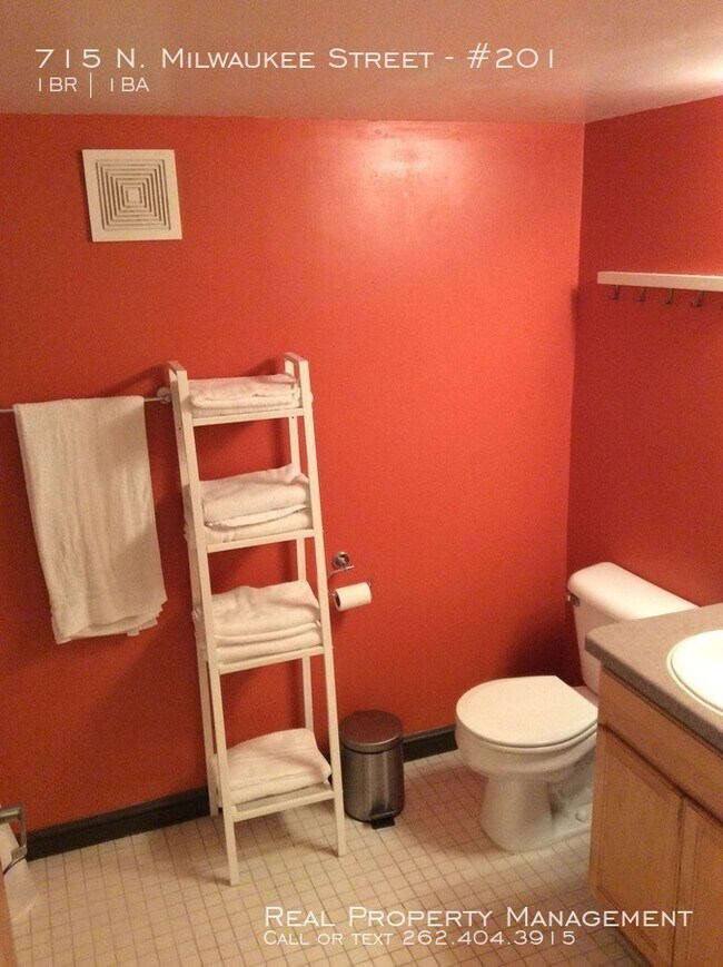Foto del edificio - East Town 1 Bedroom Condo
