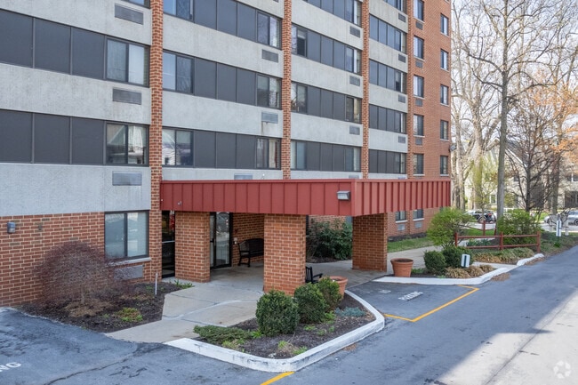 Building Photo - The Tower at Falling Spring-62+