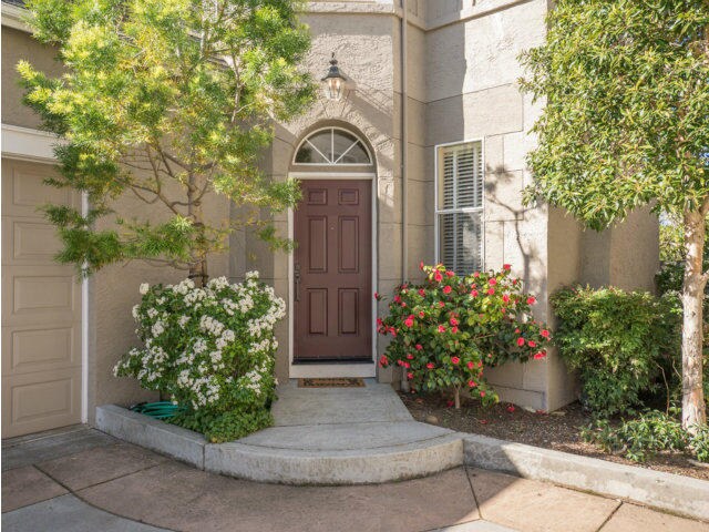 Primary Photo - 1037 Nobel Dr