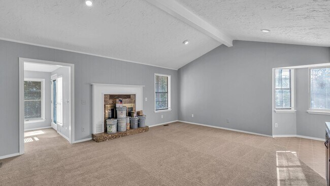 Building Photo - 3 Bed 2 Bath South Tulsa Rental Home