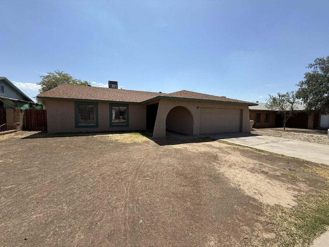 "Charming 4-Bedroom Haven with 2 Baths in ... - "Charming 4-Bedroom Haven with 2 Baths in ...