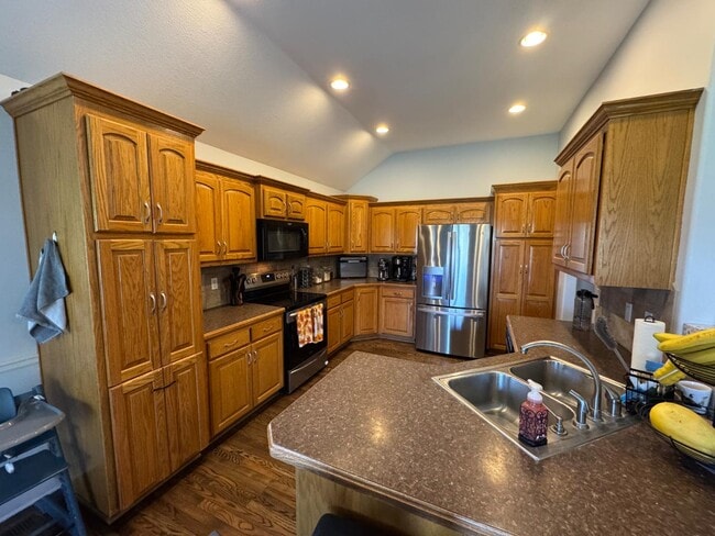 Building Photo - 1380 Stonecreek Dr