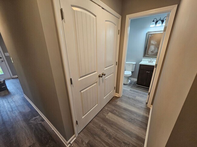 Foto del edificio - MOVE IN SPECIAL 50% OFF FIRST MONTH - NEW ...