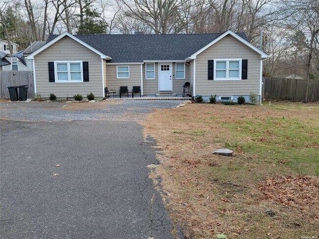Building Photo - 34 Friendship Dr