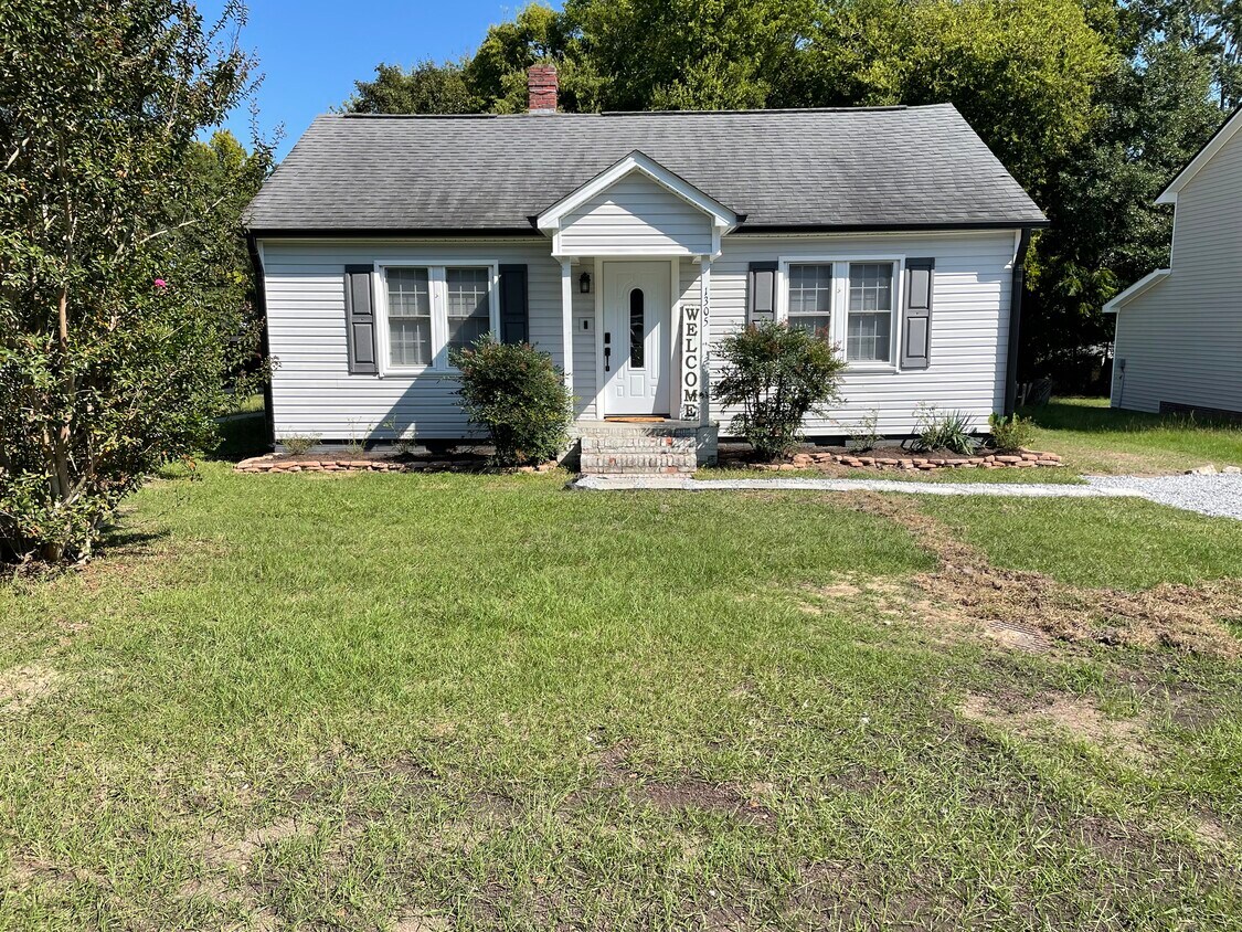 Foto principal - 1305 S 10th St