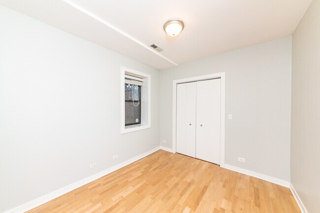 Building Photo - 1501 N Bosworth Ave
