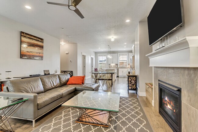 Foto del edificio - Michael Eng