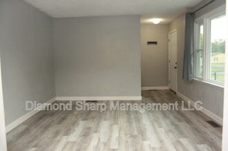Building Photo - 3411 Sheridan Ave
