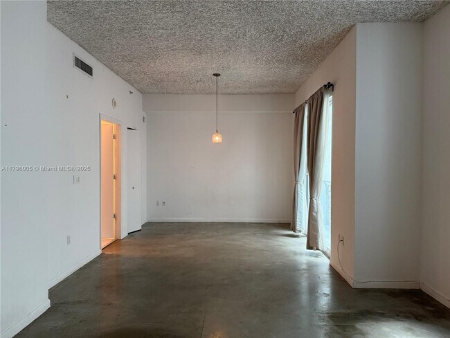 Foto del edificio - 234 NE 3rd St