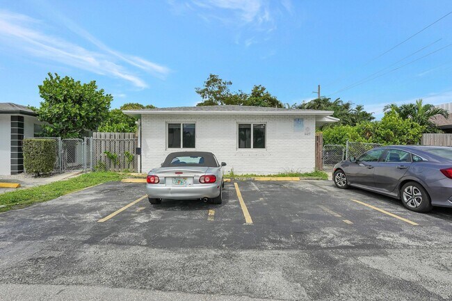 Foto del edificio - 1129 NE 15th St