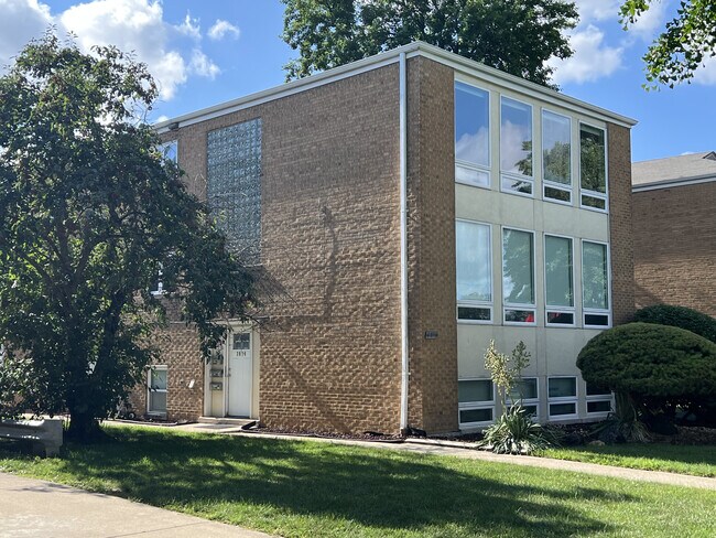 Foto del edificio - 3014 Harlem Ave