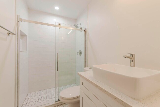 Foto del edificio - 11 Concourse Dr