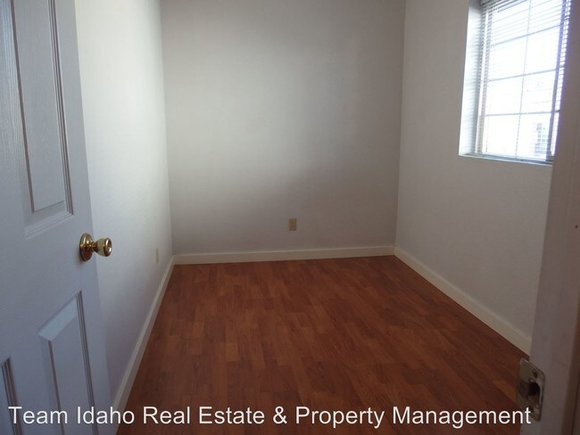 Foto del edificio - 1443 Northwood Dr