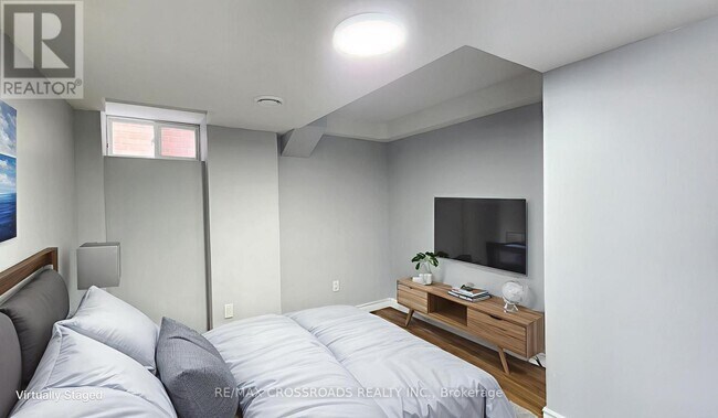 Building Photo - 215 Symington Ave