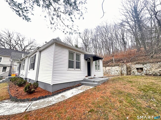 Foto del edificio - 74 Mt Pleasant St