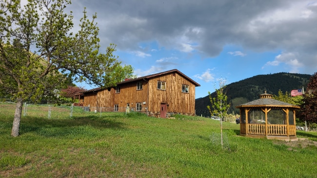 Building Photo - 9336 Miller Creek Rd