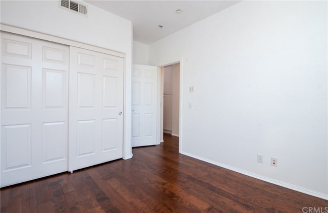 Photo - 928 Lilac Ln Townhome