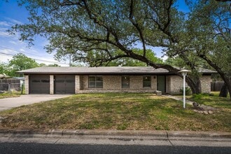 Building Photo - 7105 Lilac Ln