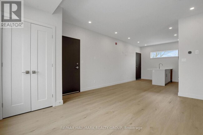 Photo du bâtiment - 137 Marquette Ave