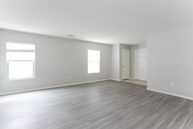 Building Photo - 6586 Pacific Screech Pl