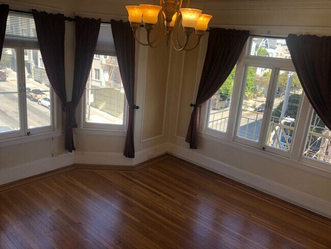 Foto del edificio - Top Floor Remodeled Lower Haight one bedro...