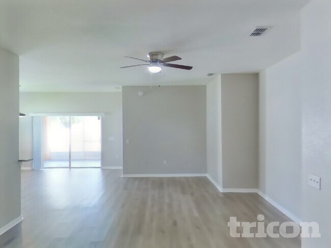 Foto del edificio - 10744 Carloway Hills Dr